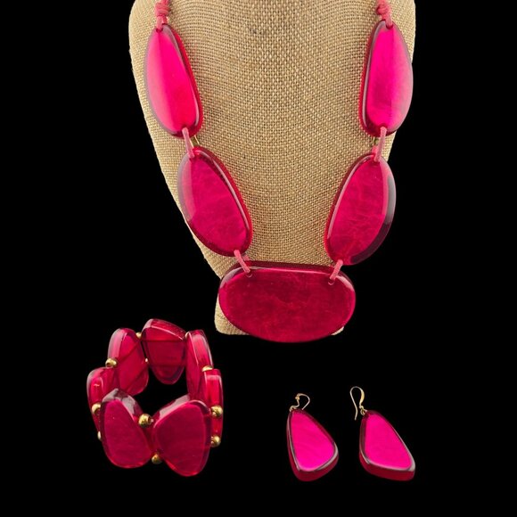 Jewelry - Resin/Lucite Pink Necklace Bracelet & Earrings Jewelry Set BOLD Statement